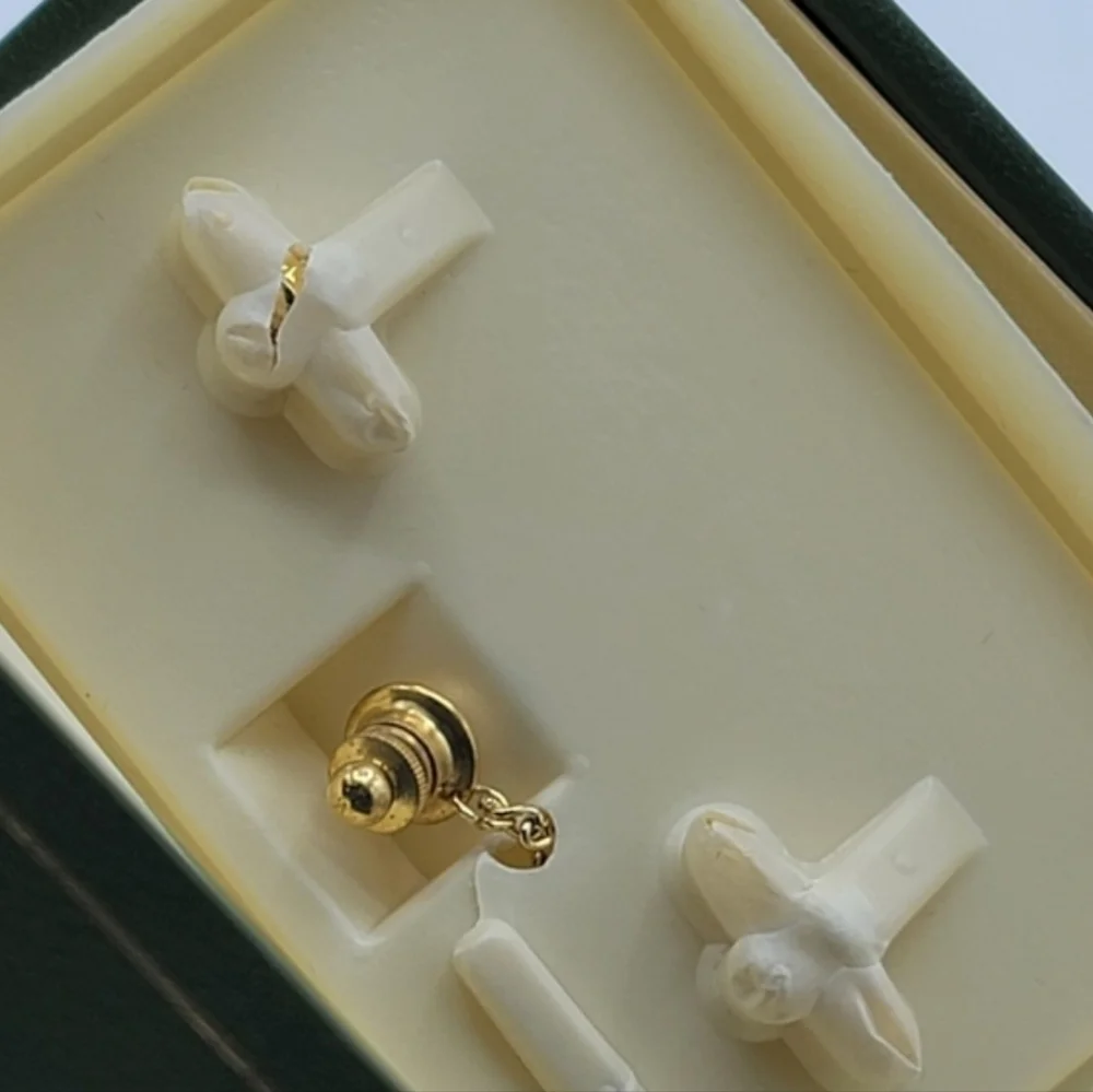 Harrods Celtic Knot Cufflinks Tie Tack Set Gold Amber Lucite Box London Vintage